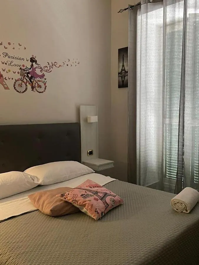 Oda ve Kahvaltı Ania Hotels Napoli